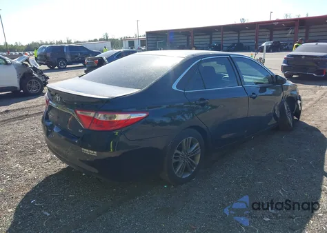 2017 Toyota Camry Se z USA, uszkodzony, nr VIN 4T1BF1FK2HU295687